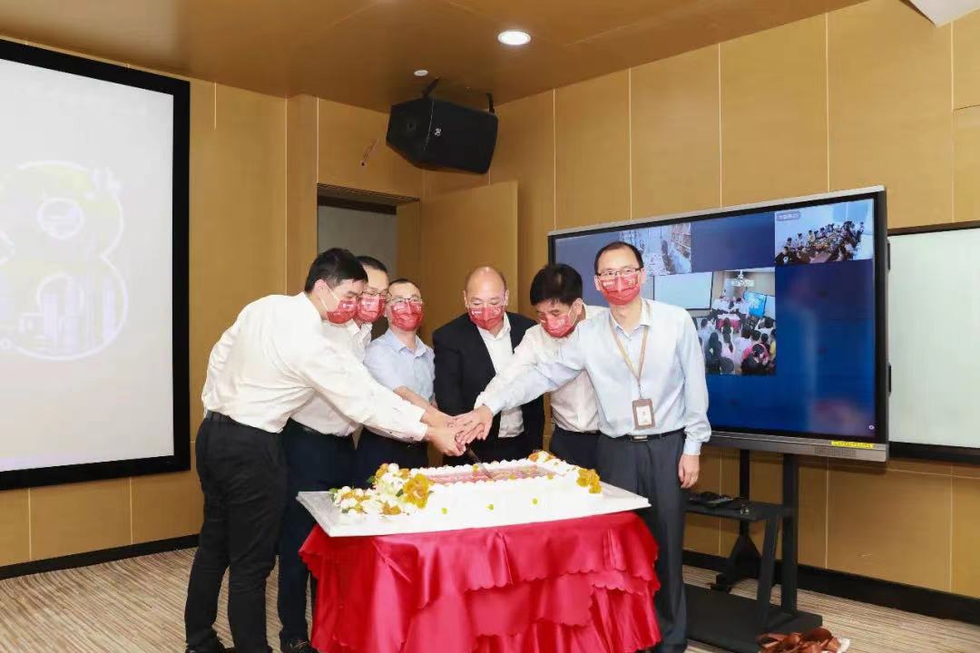 BTY必一体育（B体育）官方网站_BTY必一体育官方网站28周年庆 | 相逢的意义在于照亮彼此 