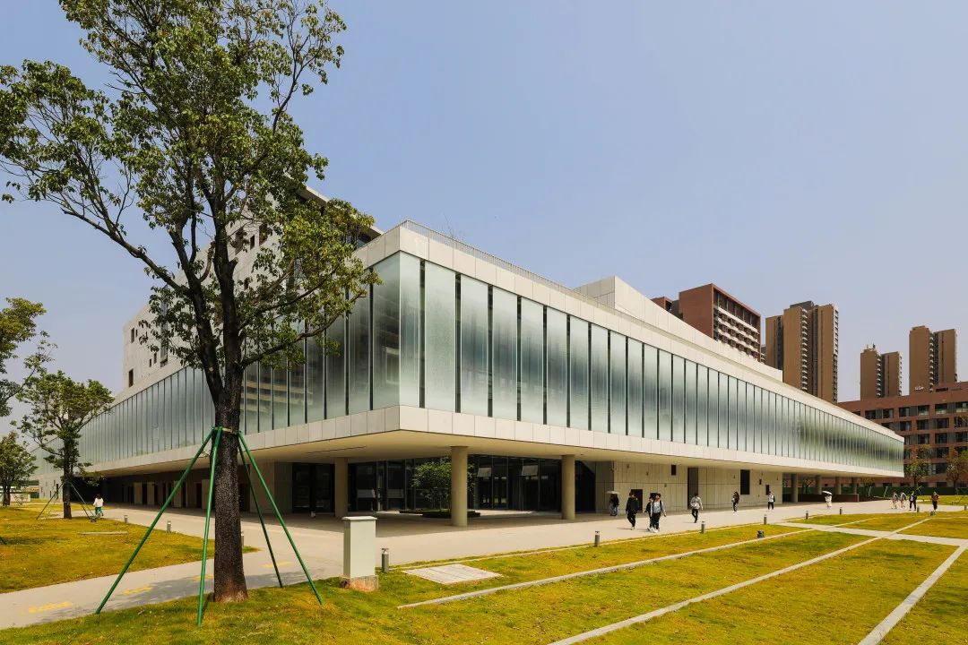 品质中装 | BTY必一体育（B体育）官方网站_BTY必一体育官方网站再获“金鹏奖”和广州市建筑装饰优质工程奖