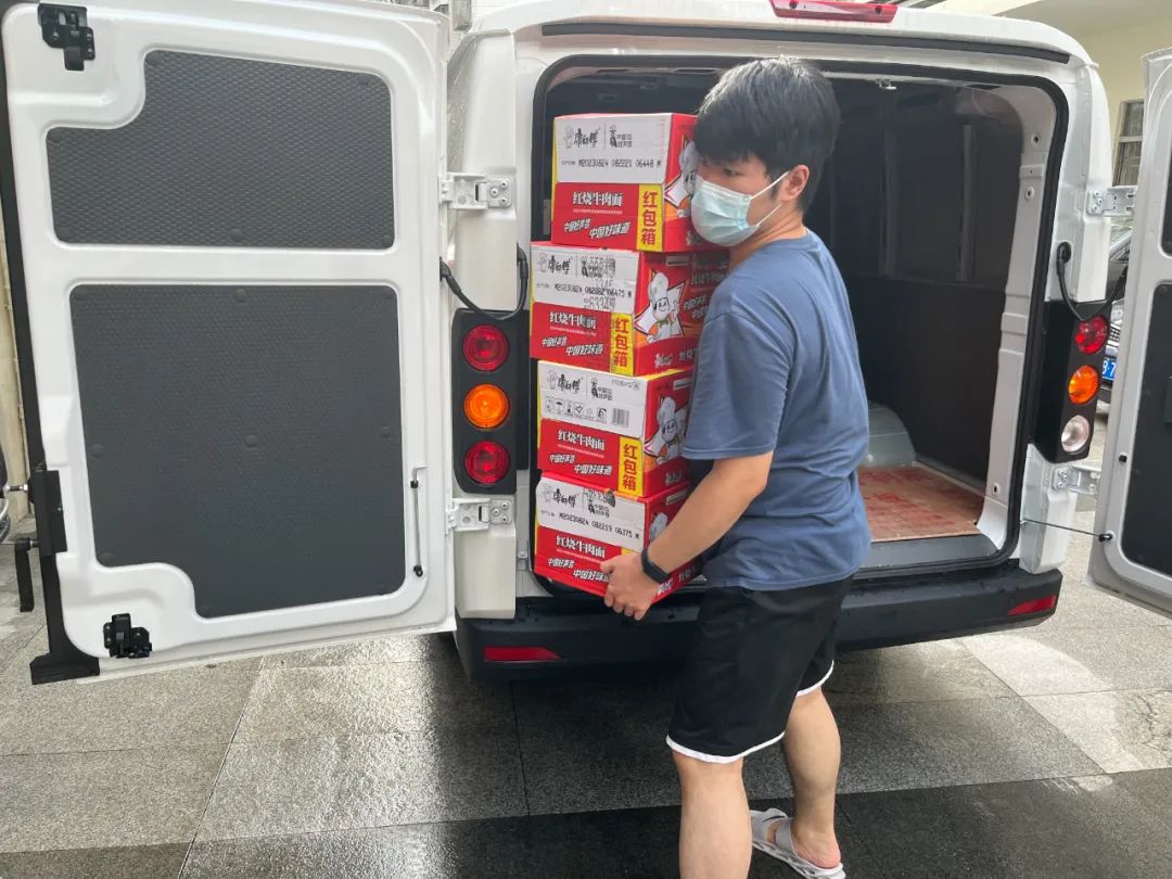 全力以赴，防洪防汛丨BTY必一体育（B体育）官方网站_BTY必一体育官方网站积极支援防洪防汛一线